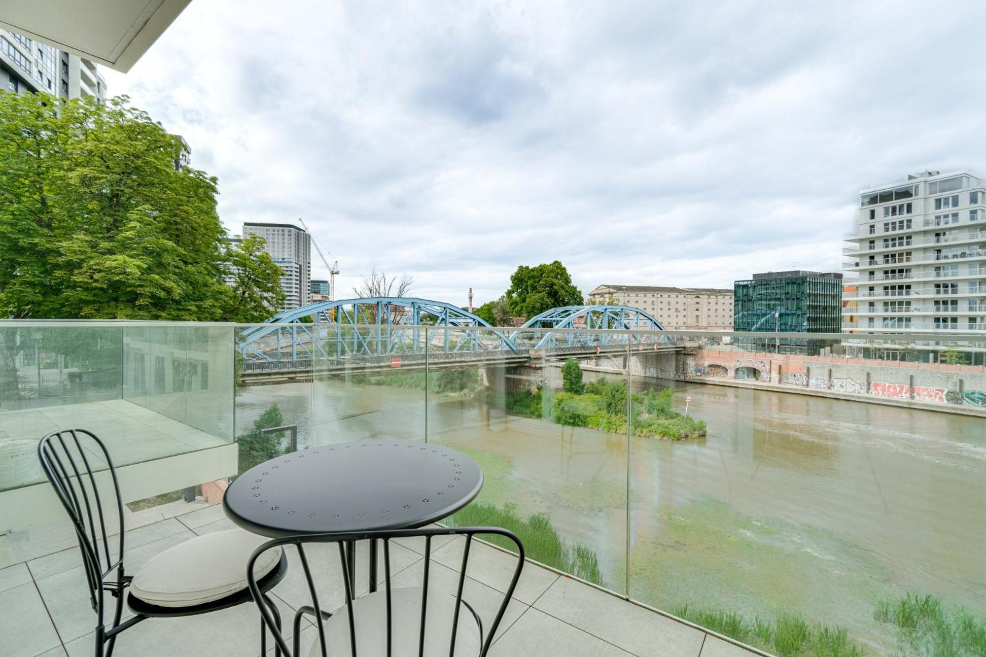 Rentplanet - Bulwar Staromiejski วรอตซวาฟ ภายนอก รูปภาพ